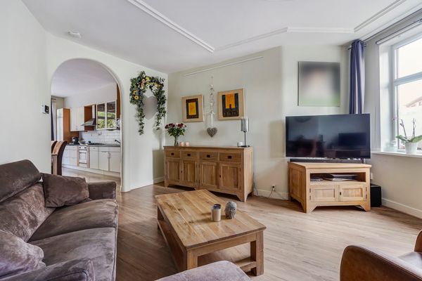 Uddelstraat 157, Den Haag