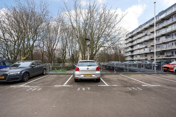 De Brink 180, Den Haag