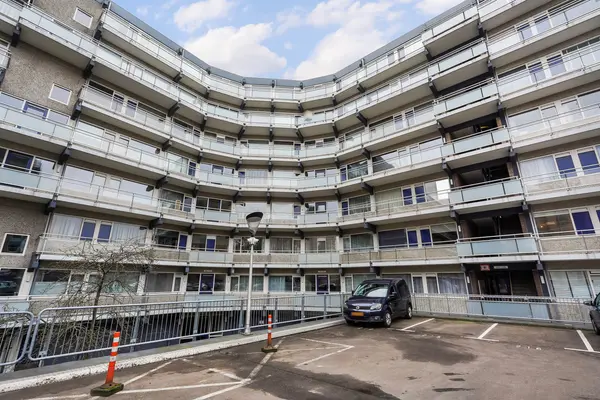 De Brink 180, Den Haag