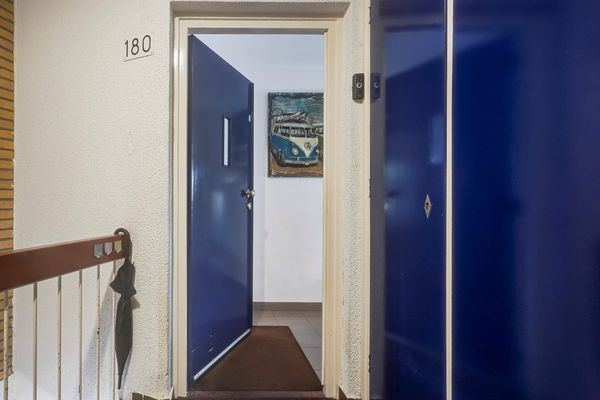 De Brink 180, Den Haag