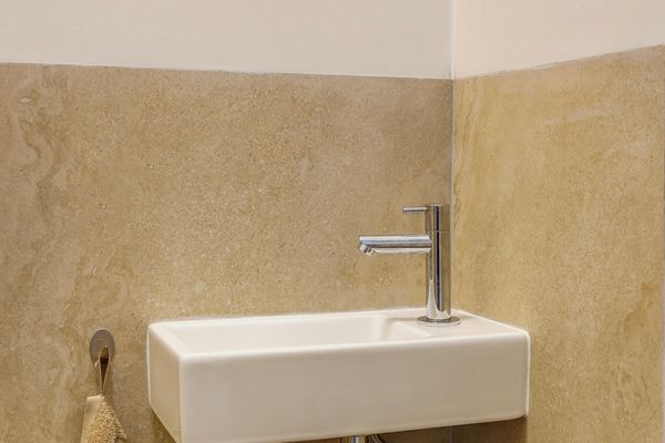 Gevers Deynootweg 1272C, Den Haag