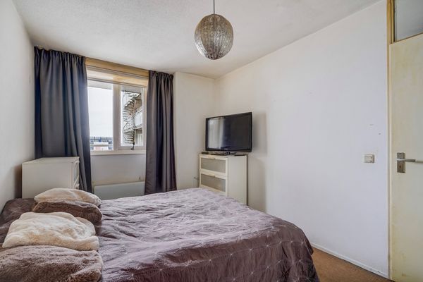 Gevers Deynootweg 1272C, Den Haag