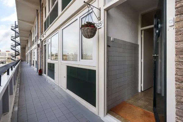 Leyweg 525C, Den Haag