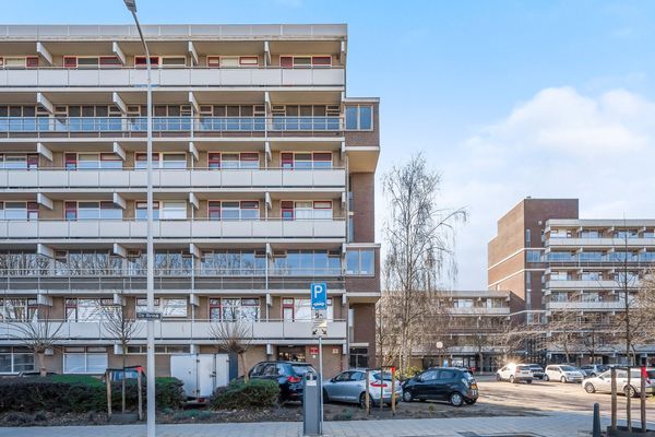 De Brink 810, Den Haag