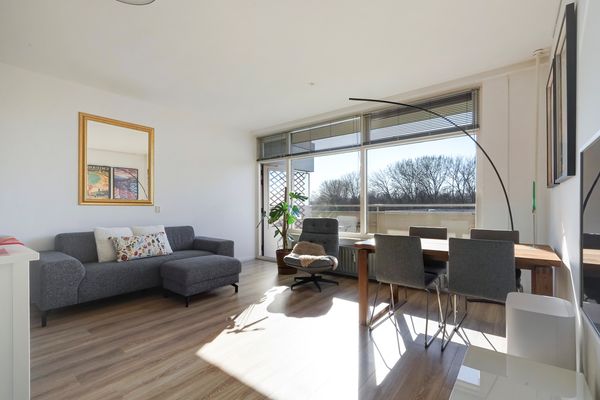 De Brink 810, Den Haag