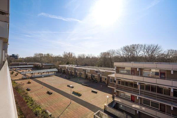 De Brink 810, Den Haag