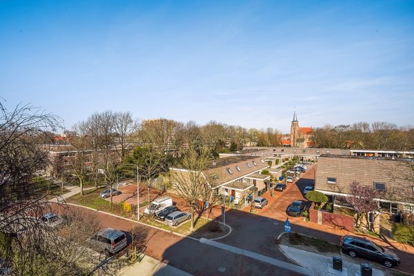 De Brink 810, Den Haag