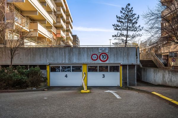 De Brink 810, Den Haag