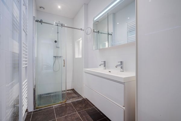 Laan van Meerdervoort 1300, Den Haag