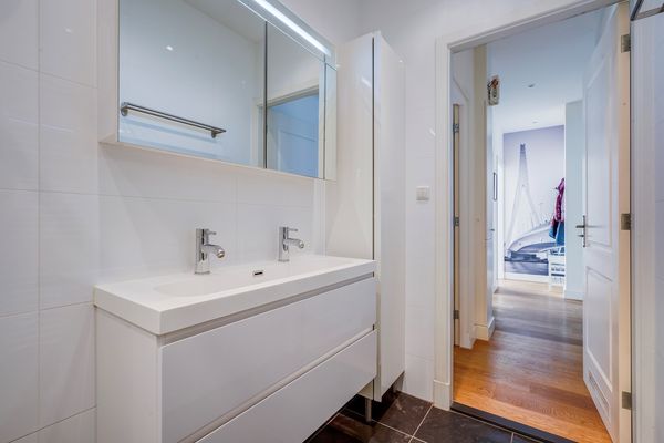 Laan van Meerdervoort 1300, Den Haag