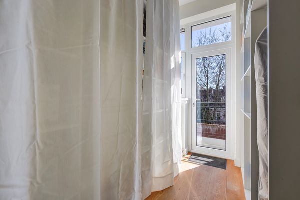 Laan van Meerdervoort 1300, Den Haag