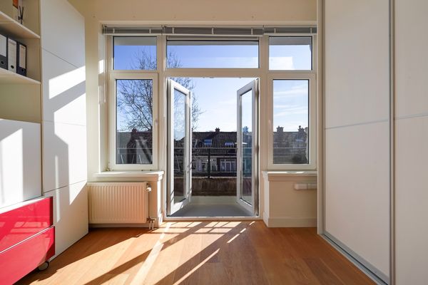 Laan van Meerdervoort 1300, Den Haag