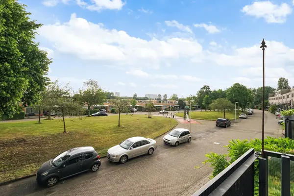 Laan van der Kroft 52, Den Haag