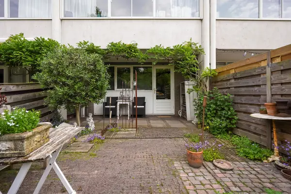 Laan van der Kroft 52, Den Haag
