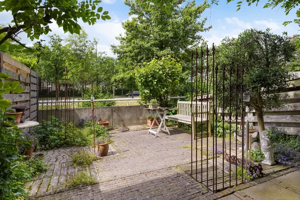 Laan van der Kroft 52, Den Haag