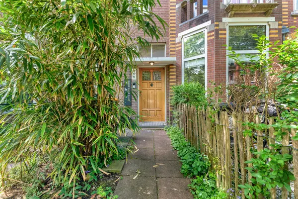Leuvensestraat 71A, Den Haag