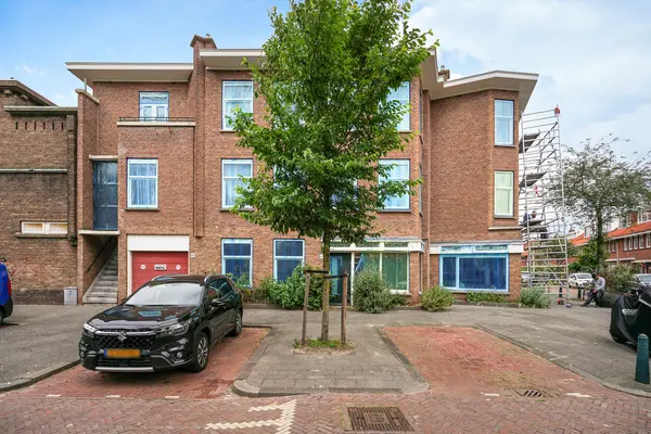 Rosseelsstraat 105, Den Haag
