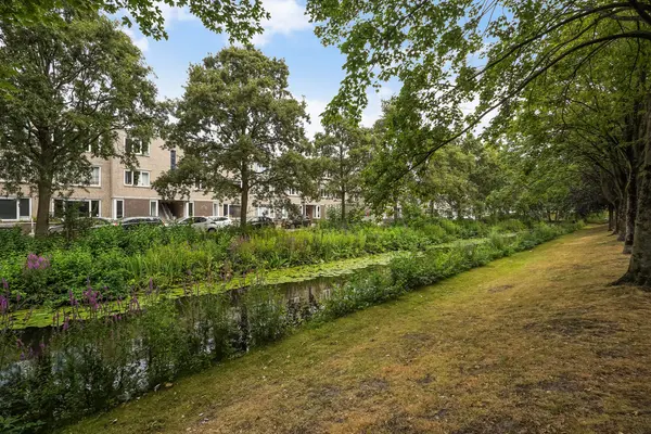 John Rädeckerkade 27, Den Haag