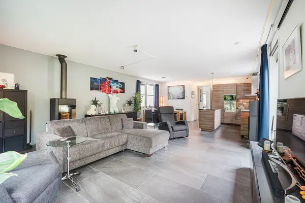 Biancaland 63, Den Haag