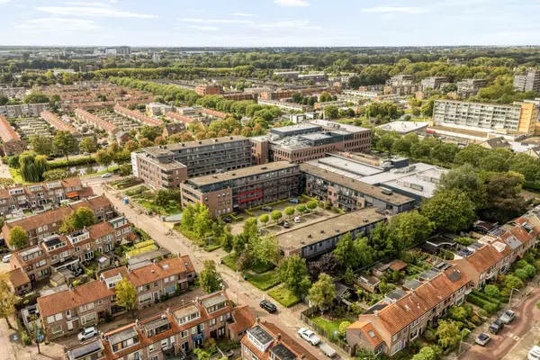Burgemeester Brouwerstraat 83, ZWIJNDRECHT