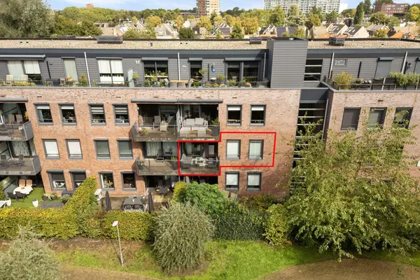 Burgemeester Brouwerstraat 83, ZWIJNDRECHT