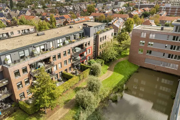 Burgemeester Brouwerstraat 83, ZWIJNDRECHT