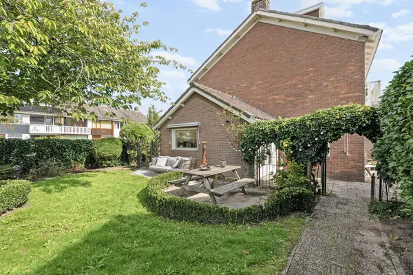IJsselstraat 15, BARENDRECHT