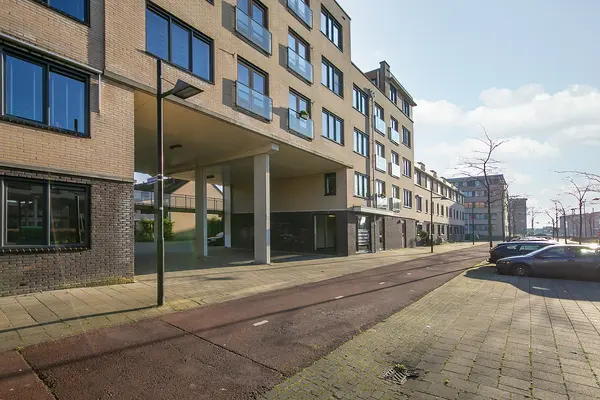 Avenue Carré 210, BARENDRECHT