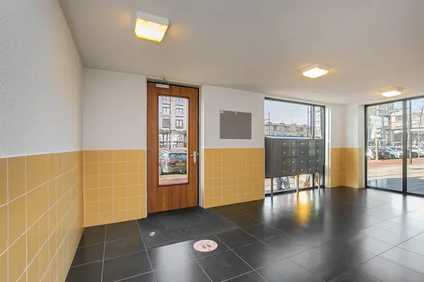 Avenue Carré 210, BARENDRECHT
