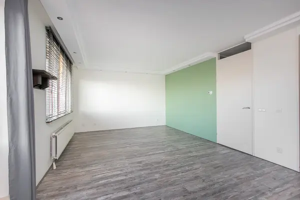 Avenue Carré 210, BARENDRECHT