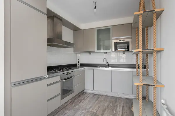 Avenue Carré 210, BARENDRECHT