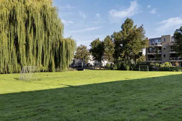 Arent Maertensvliet 83, BARENDRECHT