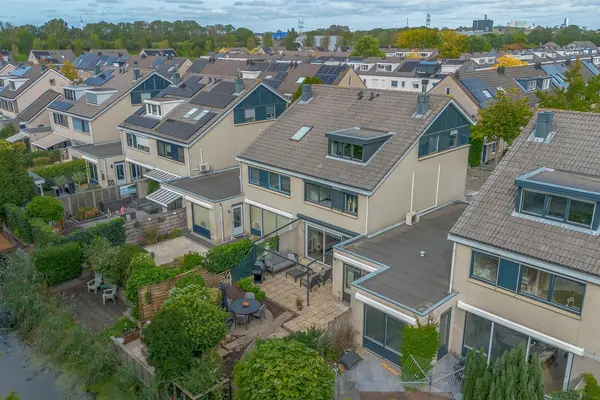 Koraallaan 10, BARENDRECHT