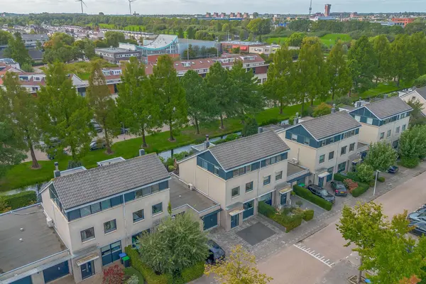 Koraallaan 10, BARENDRECHT