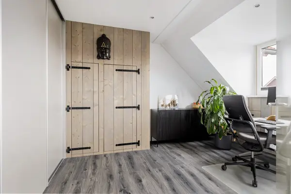 Zilvergloed 39, RHOON