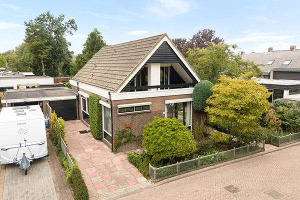 Oosteinde 1, HEERJANSDAM