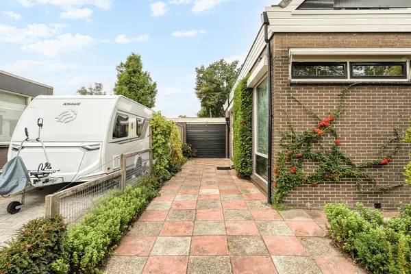 Oosteinde 1, HEERJANSDAM