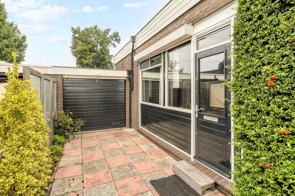 Oosteinde 1, HEERJANSDAM