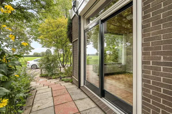 Oosteinde 1, HEERJANSDAM