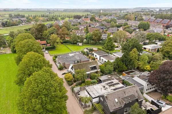 Oosteinde 1