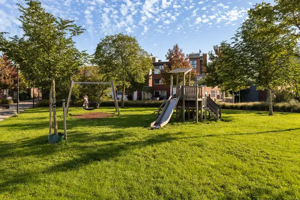 Kreeftwater 4, BARENDRECHT