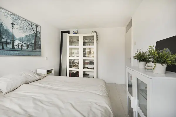 Bark 82, BARENDRECHT