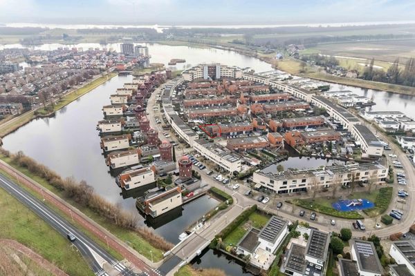 Rottumeroog 2, BARENDRECHT