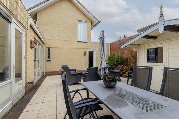 Van der Linden-akker 1, BARENDRECHT