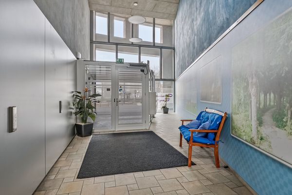 Middeldijkerplein 136, BARENDRECHT