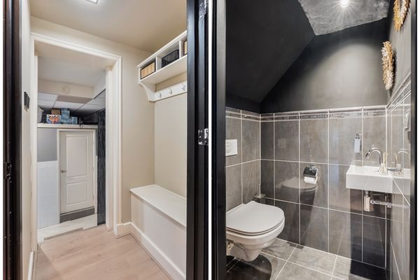 Charloisse Lagedijk 511, ROTTERDAM