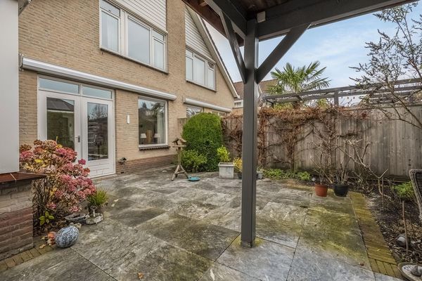 Van der Meulenstraat 32, BARENDRECHT