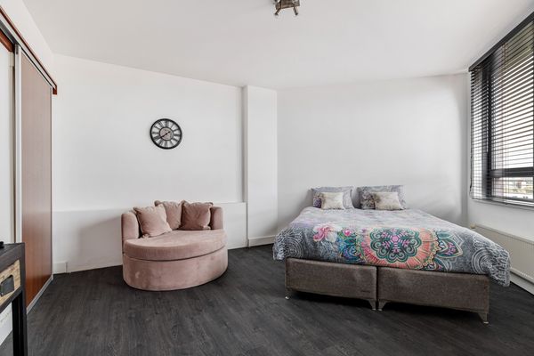 Platehaven 89, BARENDRECHT