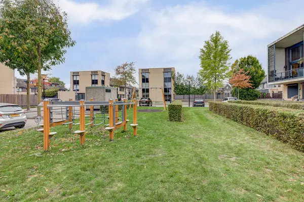 Leeuwenburg 40, BARENDRECHT