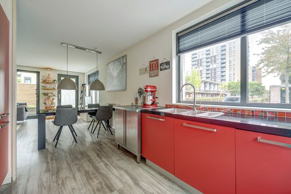 Leeuwenburg 40, BARENDRECHT